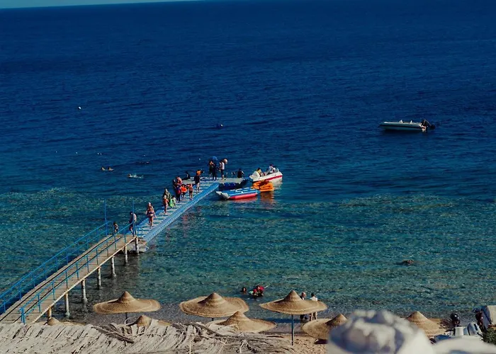 Hotel Sharks Bay Oasis Aqua Park Resort