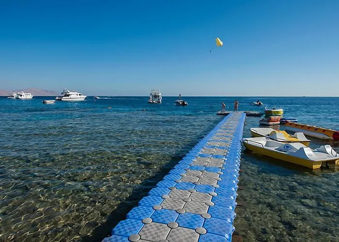 Sharks Bay Oasis Aqua Park Resort 4* Sharm El-Sheikh