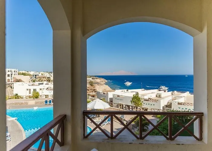 Sharks Bay Oasis Aqua Park Resort 4* Sharm El-Sheikh