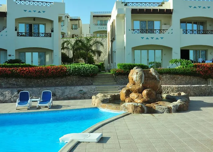 Sharks Bay Oasis Aqua Park Resort 4* Sharm El-Sheikh