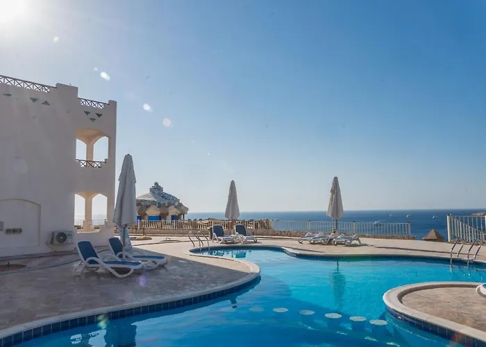 Sharks Bay Oasis Aqua Park Resort 4*
